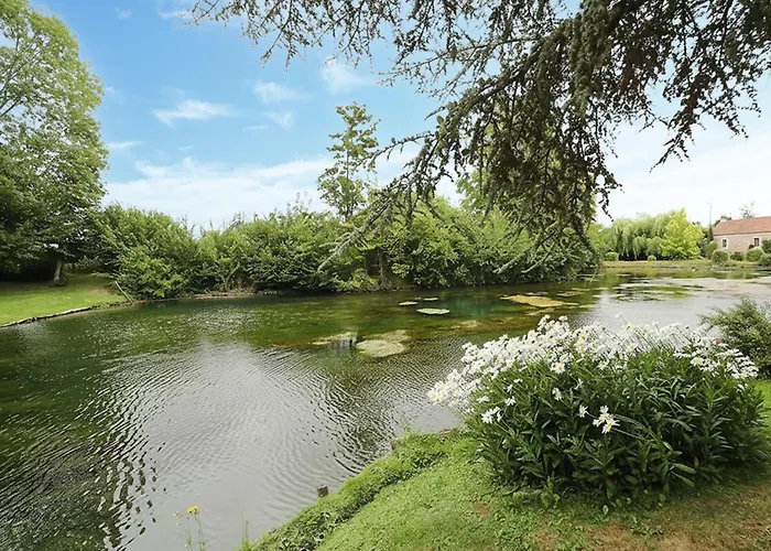 Casa vacanze Lovely In With Wifi